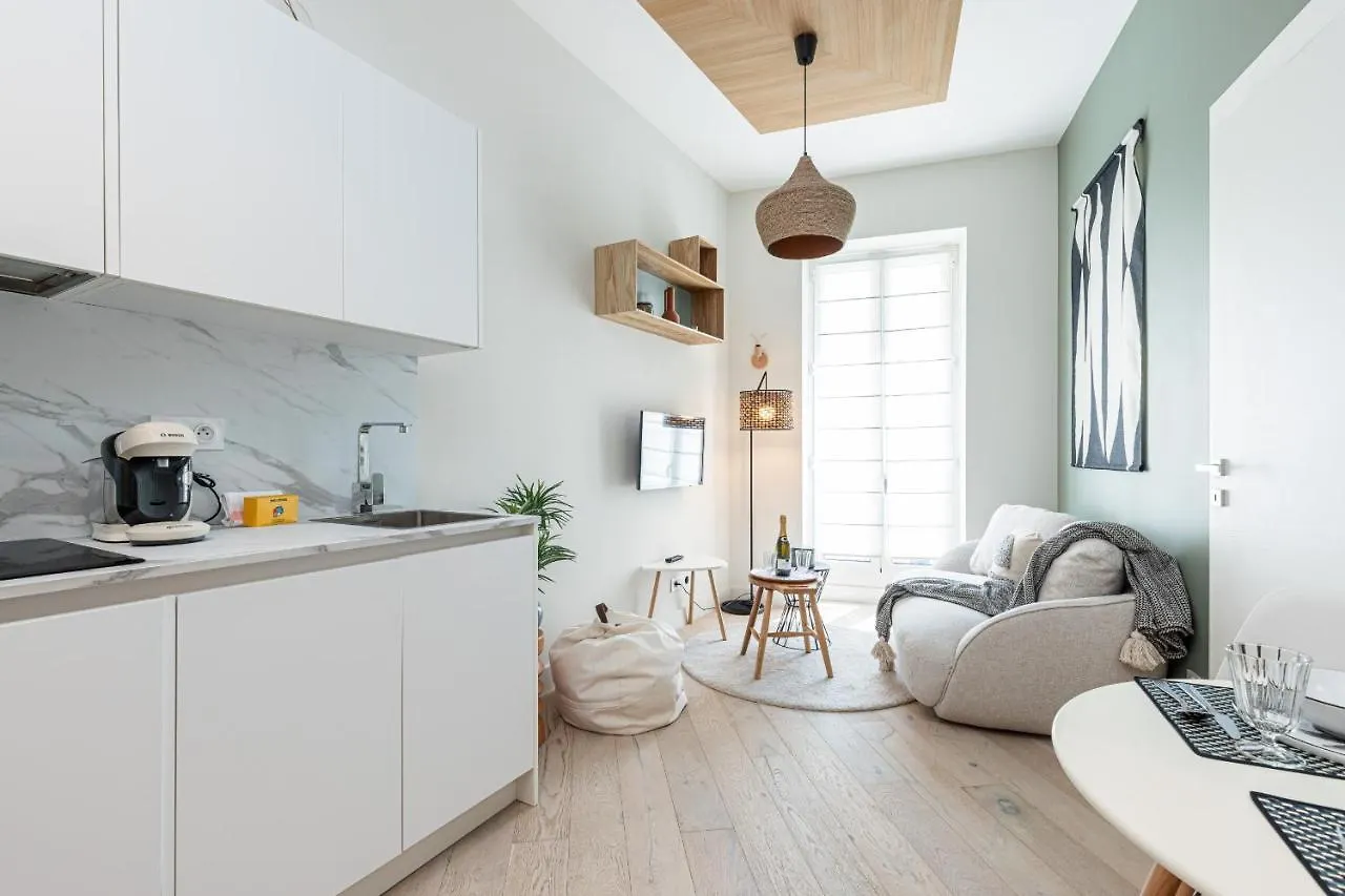 Apartment Charming Central 1 Bdr Nice France