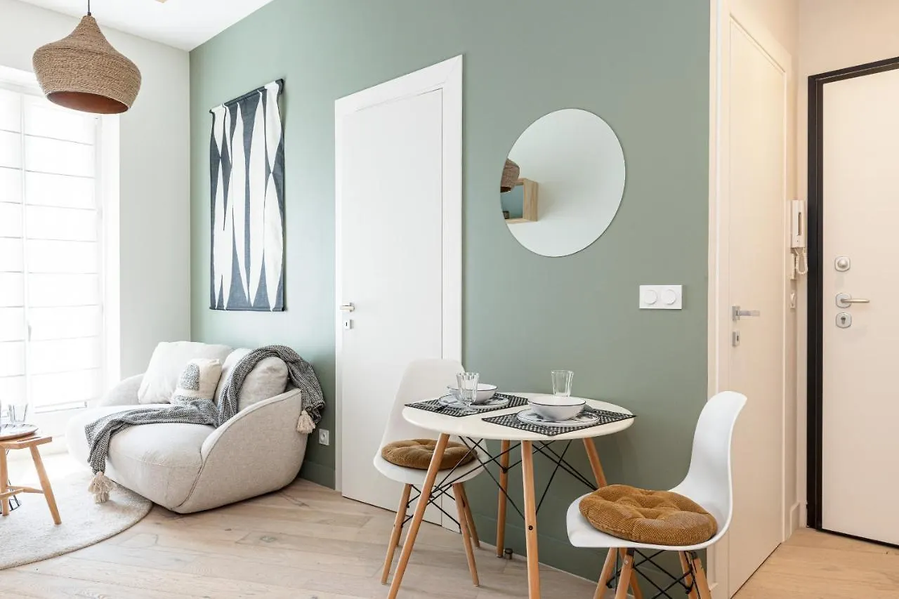 Charming Central 1 Bdr Nice