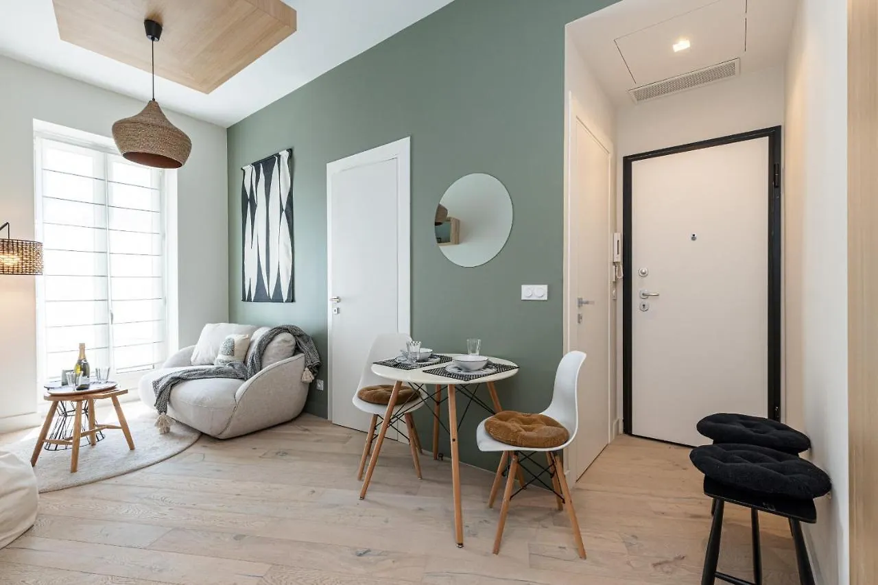 Apartment Charming Central 1 Bdr Nice